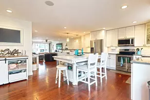 705 E Douglas St, Saint John, IL 61873 - Photo 4
