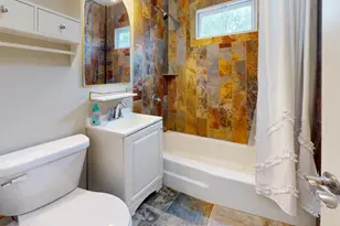 305 Cedar Ct, Streamwood, IL 60107 - Photo 10