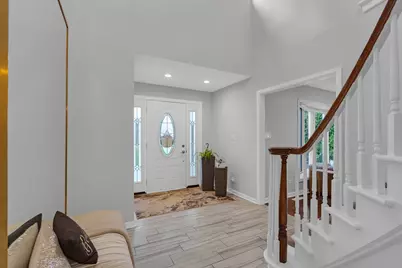 15 Devonshire Drive, Oak Brook, IL 60523 - Photo 6