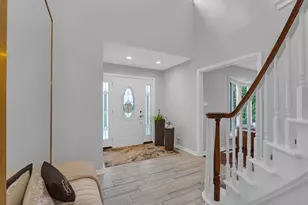 15 Devonshire Dr, Oak Brook, IL 60523 - Photo 6