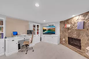 15 Devonshire Dr, Oak Brook, IL 60523 - Photo 30
