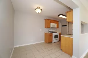 223 Harvest Ct, Vernon Hills, IL 60061 - Photo 6