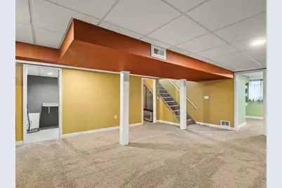 1270 W Staver Street, Freeport, IL 61032 - Photo 20