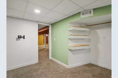 1270 W Staver Street, Freeport, IL 61032 - Photo 18