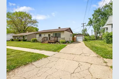 1270 W Staver Street, Freeport, IL 61032 - Photo 2