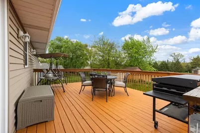 324 Byron Avenue, Bloomingdale, IL 60108 - Photo 18