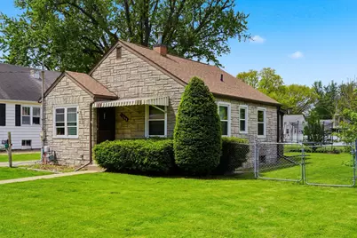 1309 8th Avenue, Sterling, IL 61081 - Photo 2