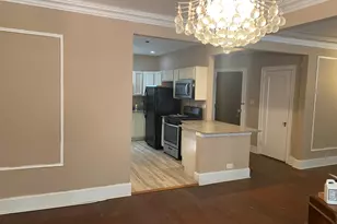 2215 E 70th Pl, Chicago, IL 60649 - Photo 6