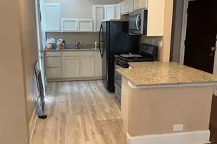 2215 E 70th Pl, Chicago, IL 60649 - Photo 4