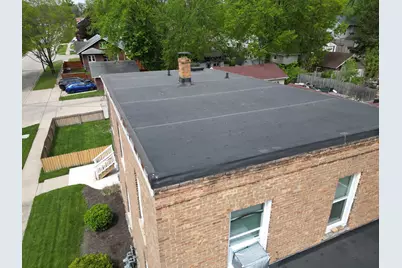 2304 17th Avenue, Rockford, IL 61104 - Photo 2