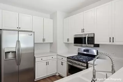 606 Hartford Court, Oswego, IL 60543 - Photo 6