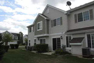 32461 N Rushmore Ave, Lakemoor, IL 60051 - Photo 2