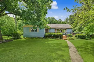 528 Chester Ave, Danville, IL 61832 - Photo 2