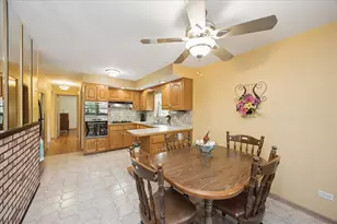 4116 Raymond Ave, Brookfield, IL 60513 - Photo 6