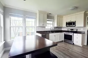 2012 Quaker Hollow Ln, Streamwood, IL 60107 - Photo 12