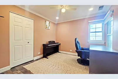 2012 Quaker Hollow Lane, Streamwood, IL 60107 - Photo 24