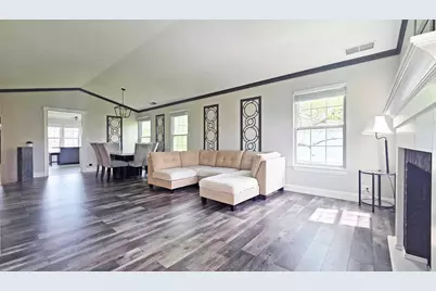 2012 Quaker Hollow Lane, Streamwood, IL 60107 - Photo 2