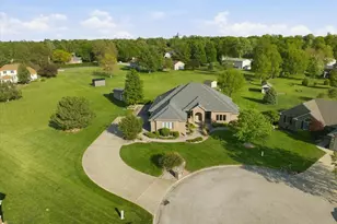 30 Canterbury Ct, Fairbury, IL 61739 - Photo 58