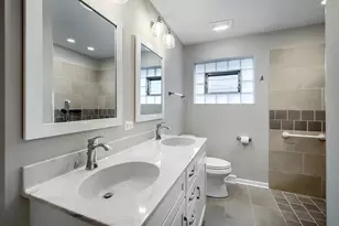 1305 E Ardyce Ln, Mount Prospect, IL 60056 - Photo 12