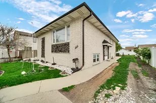 4219 Wehrman Ave, Schiller Park, IL 60176 - Photo 1