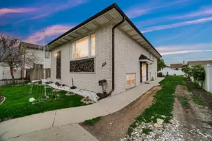 4219 Wehrman Ave, Schiller Park, IL 60176 - Photo 2