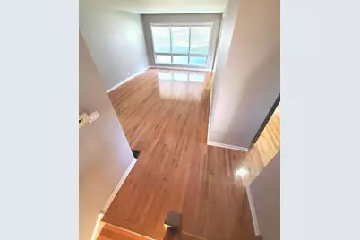 2140 Eastview Drive, Des Plaines, IL 60018 - Photo 8
