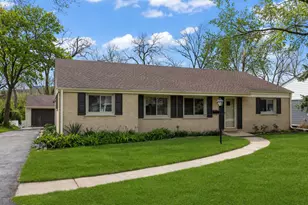 5818 Ridgewood Dr, Western Springs, IL 60558 - Photo 1