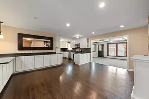 5818 Ridgewood Dr, Western Springs, IL 60558 - Photo 4