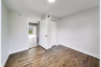 9138 S Carpenter Street, Chicago, IL 60620 - Photo 6