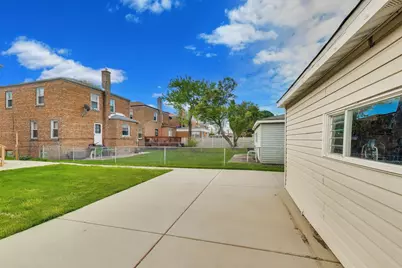 9138 S Carpenter Street, Chicago, IL 60620 - Photo 16