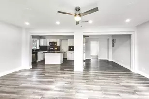 9138 S Carpenter St, Chicago, IL 60620 - Photo 8