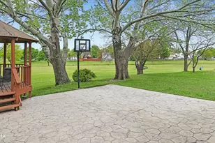 1210 Camden Ln, Aurora, IL 60504 - Photo 18