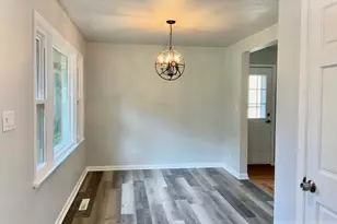 3929 Pinecrest Rd, Rockford, IL 61107 - Photo 8