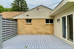 3929 Pinecrest Rd, Rockford, IL 61107 - Photo 32