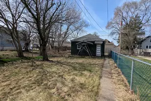 9328 S Kimbark Ave, Chicago, IL 60619 - Photo 4