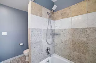 9138 4 Winds Way, Skokie, IL 60076 - Photo 18