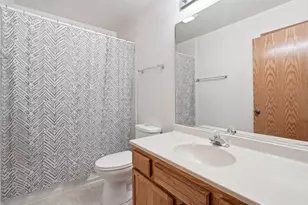 1122 Leo Singer Ln, Zion, IL 60099 - Photo 18