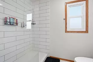 1122 Leo Singer Ln, Zion, IL 60099 - Photo 14