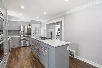 218 N 4th Avenue, Saint Charles, IL 60174 - Photo 8