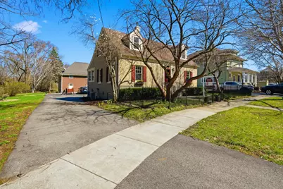218 N 4th Avenue, Saint Charles, IL 60174 - Photo 4