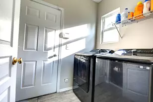 6 Forsythia Ct, Bolingbrook, IL 60490 - Photo 14