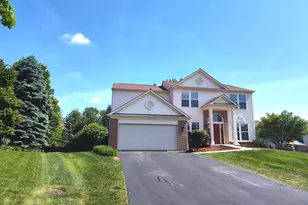 6 Forsythia Ct, Bolingbrook, IL 60490 - Photo 2