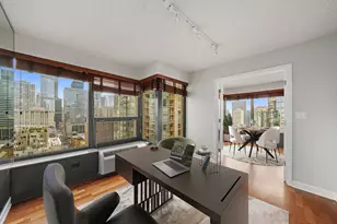 30 E Huron St, Chicago, IL 60611 - Photo 14