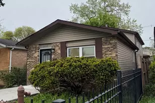 11720 S Watkins Ave, Chicago, IL 60643 - Photo 2