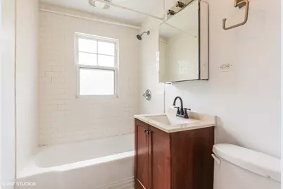 4243 W Nelson Street #1, Chicago, IL 60641 - Photo 4