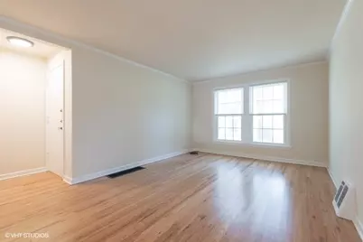 4260 W Nelson Street #1, Chicago, IL 60641 - Photo 8