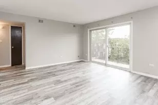 10701 S Keating Ave, Oak Lawn, IL 60453 - Photo 2