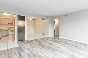 10701 S Keating Ave, Oak Lawn, IL 60453 - Photo 4