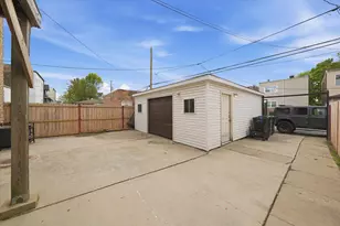6416 S Campbell Ave, Chicago, IL 60629 - Photo 20