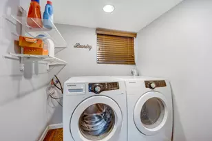 2920 N Gresham Ave, Chicago, IL 60618 - Photo 30